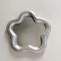 Eleganter silberner Schmuckteller in Blütenform mit polierten Wellenkanten - Ca. 10,5 cm / Silberner Blumenstil (Ohne Schmuck)
