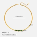 Collier maille serpent en acier doré avec cinq pierres précieuses cœur émeraude - Collier Coeur 029 Uniquement