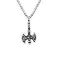 Collier hache viking argentée avec nœud celtique et relief de croix sur fond blanc - Hache celtique avec chaîne en acier inoxydable