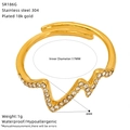 Makro-Detail des 18K vergoldeten Herzrings mit 17 mm Innendurchmesser Maße - Herzschlag Welle Zirkonia Stil (SR186G)