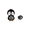Lindo broche de pingüino esmaltado con vientre de pedrería y cierre de mariposa metal - Pingüino Saludando Con Diamantes de Imitación (CZ0879-6)