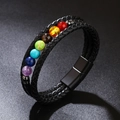 Bracciale multistrato in pelle intrecciata nera con sette perle chakra e chiusura magnetica - Perline Colorate