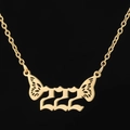 Collier chiffre des anges 222 en or avec ailes de papillon et chaîne en acier poli - 222 / Or