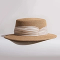 Eleganter Natur-Strohhut in Hellbraun mit einem breiten, plissierten weißen Seidenband - 54cm-58cm / Khaki (Weißes Band)