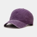 Détail d'une casquette de baseball violette délavée vintage avec coutures texturées - Réglable / Violet