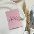 Set di 2 fermagli per capelli a scacchi rosa e viola con base in metallo verde - Scacchiera Rosa e Bianca