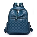Mochila azul marino de cuero sintético con diseño de damero en relieve y bolsillo - Azul