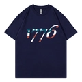 T-shirt bleu foncé à col rond avec impression graphique 1776 aux motifs du drapeau US - Marine 318