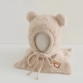Détail de la capuche en peluche avec oreilles d'ours, broderie et cordon de serrage - 3-8 Ans / Beige