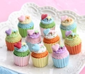 Set of 10 colorful miniature resin cupcakes with heart and star motifs for DIY crafts - Star & Heart Cupcake - Mixed Colors