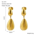 Detailed size chart of 18k gold plated stainless steel teardrop earrings measuring 32mm - Gold