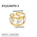 Anello traforato dorato con lettera P e cuore, con dettagli su misure e peso - Stile Lettera P Cavo (BYJZ240710-3)