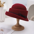 Elegante cappello cloche bordeaux con fiocco nero, cappello parasole vintage in rilievo - Rosso