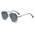 Gafas de sol aviador en color cañón de fusil para hombre con lentes grises y montura calada - Color Gunmetal
