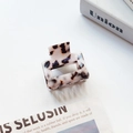 Square acetate hair claw clip with cream and brown tortoiseshell pattern for styling - Gray Tortoise
