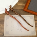 Klassieke sandelhouten haarspelden met kattenmotieven op vintage achtergrond - Kattenvormige Stijl (F2023411)