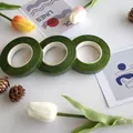 Drei Rollen dunkelgrünes Blumenband zum Umwickeln von Blumenstielen und Bastelarbeiten - 23 Olivgrün