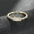 Elegante anillo abierto dorado para mujer con circonitas rectangulares y redondas - Abierto Ajustable / Dorado