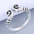 Bague ajustable rétro en argent avec motifs de nuages traditionnels et finition vintage - Gravure de Nuage Rétro - Argent Antique