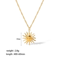 Collana con ciondolo a sole in acciaio dorato con dettagli su peso e dimensioni - Stile Dio del Sole (TN3187)