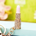 Llavero de lápiz labial rosa brillante con baño de oro y diamantes en caja de regalo - Rosa