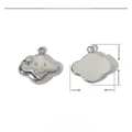 Detail view of cloud-shaped stainless steel pendant with dimensions 13mmx12mm and weight - Smiling Cloud with Star Style (VG350)
