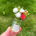 Luminous miniature flower vase accessory with red daisies and GOOD LUCK label - [Luminous] Red + White Vase