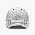 Casquette de baseball délavée gris clair avec trous usés et surpiqûres noires contrastées - Réglable / Noir
