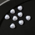 Dettaglio di otto cuori di perla bianca 3D per nail art e decorazione di custodie - Piccolo / Bianco