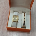 Coffret cadeau montre quartz dorée avec cadran diamanté et bracelet LOVE femme - Style 26 (Sans boîte)