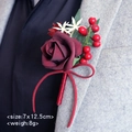 Handgefertigte weinrote PE-Rosen-Boutonniere mit roten Beeren für Hochzeitsanzug - Dunkelrot