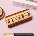 Minimalistischer Holzkalender mit Naturbasis und beweglichen Blöcken für den Schreibtisch - Klein / Original Holz Klein