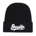 Bonnet en tricot noir classique avec broderie Brooklyn pour un style urbain chic - Broderie de Lettres Blanches / Noir