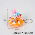 Porte-clés donut réaliste avec base jaune et glaçage bleu, diamètre de 4,5 cm - Décoration beignet perle artificielle (avec porte-clés) / 4.50cm / Jaune