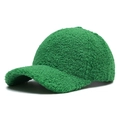 Casquette de baseball en polaire sherpa verte avec bord incurvé et texture chaude d'hiver - Réglable / Vert