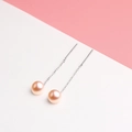 Minimalistische S925 Silber Ohrenkette mit eleganten runden rosa Süßwasserperlen - 6-6.5mm / Rosa