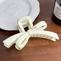 Pince à cheveux noeud blanc crème avec texte Barrette LaFrance sur support en bois - 12.4cm / Blanc Cassé