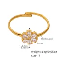 Dettaglio anello floreale in acciaio inossidabile placcato oro 18k con zircone 5A e misure - Taglia 7 (Regolabile) / Oro