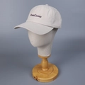 Gorra de béisbol minimalista de algodón crema con bordado de letras moradas para adultos - M(56-58cm) / Blanco Roto