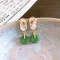 Vintage enamel earrings with pink floral frame and green jade-style doughnut pendant - 925 Sterling Silver Earring Post (98) / Gold-Green