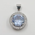 Silver halo pendant necklace featuring a round cubic zirconia stone with small crystals - Round XW0003 Silver Pendant