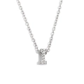 Collana con ciondolo lettera I in finitura argento con cristalli su sfondo bianco - Colore Acciaio-Lettera I