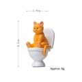 Miniature de chat orange sur toilettes blanches pour paysage, taille 4,2cm et poids 8g - Jouet en peluche / Orange (Chat assis sur les toilettes)
