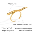 Detailansicht der Maße des goldenen geschwungenen Edelstahlrings mit präzisen Maßangaben - Gold (YYR025055-G)