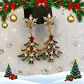 Orecchini ad albero di Natale con strass colorati e perle bianche in finitura oro - Oro-Multicolore