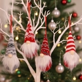 Set di 4 gnomi di Natale da appendere in tessuto a maglia rosso e grigio - Set A (4 Pz/Confezione)