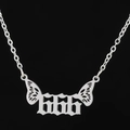 Collier 666 en acier inoxydable argenté avec ailes de papillon sur fond noir élégant - 666 / Acier
