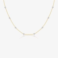 Elegant gold chain necklace with eight white pearls on a light grey background - 925 Silver / Platinum