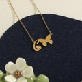 Collana dorata in acciaio inossidabile con ciondolo a farfalla, lettera C e cuore - Farfalla Lettera C / Oro C