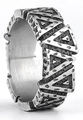 Anillo ancho de estilo vikingo vintage con acabado metálico plateado y patrones triangulares - US 7 / Estilo 5 (Acero Triángulo Geométrico)